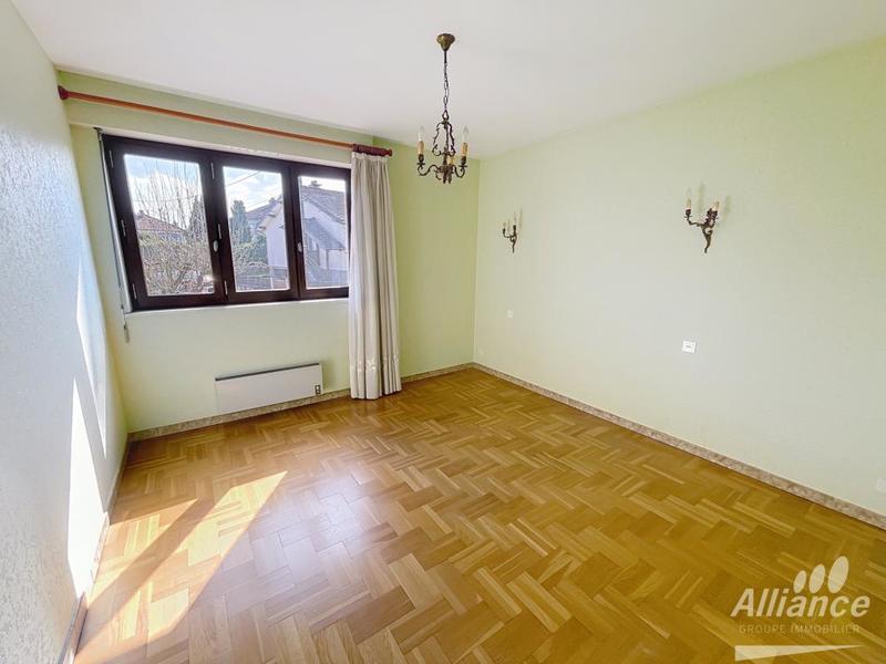 Maison - 97 m² - 4 pièces