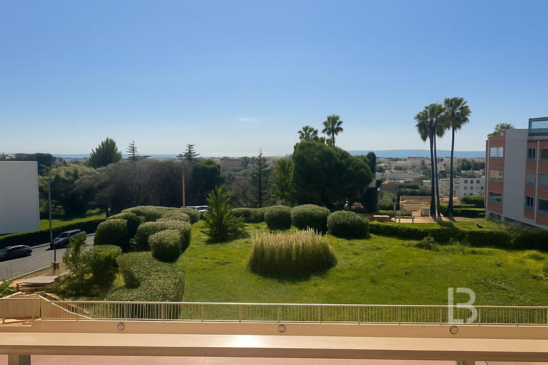 Appartement - 92 m² - 3 pièces