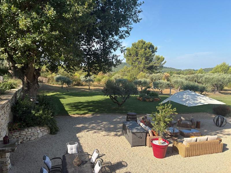 Demeure - 175 m² - 6 pièces