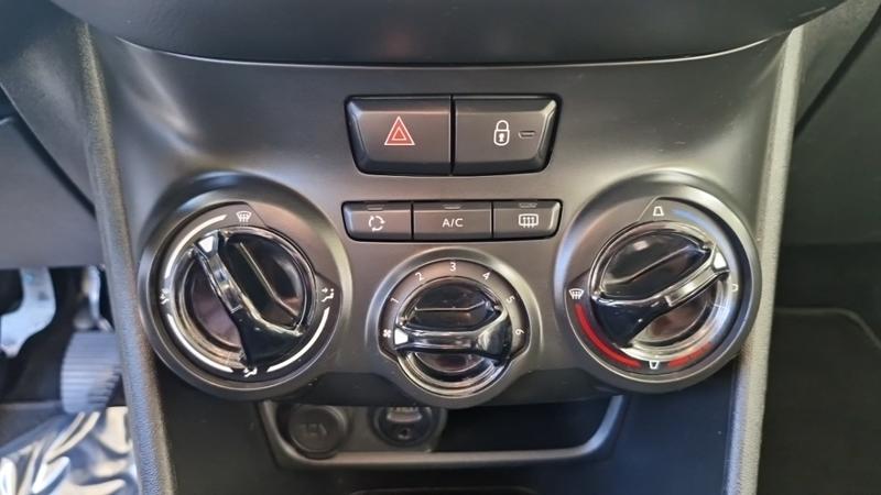 Peugeot 208 affaire 1.6 Bluehdi 75 Bvm5 Premium Pack