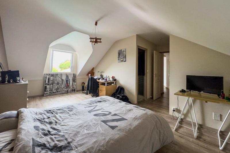 Villa - 240 m² - 6 pièces