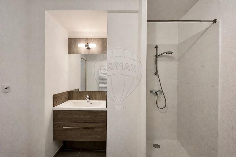 Studio - 25 m² - 1 pièce