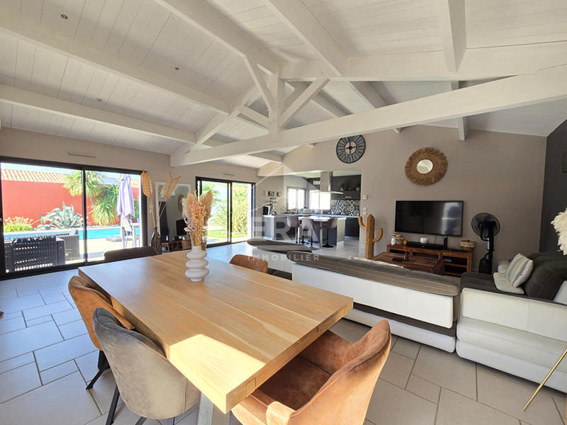 Maison - 135 m² - 5 pièces