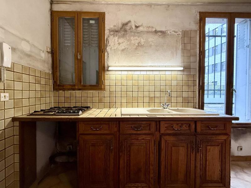 Studio - 25 m² - 1 pièce