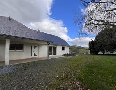 Maison - 98 m² - 4 pièces