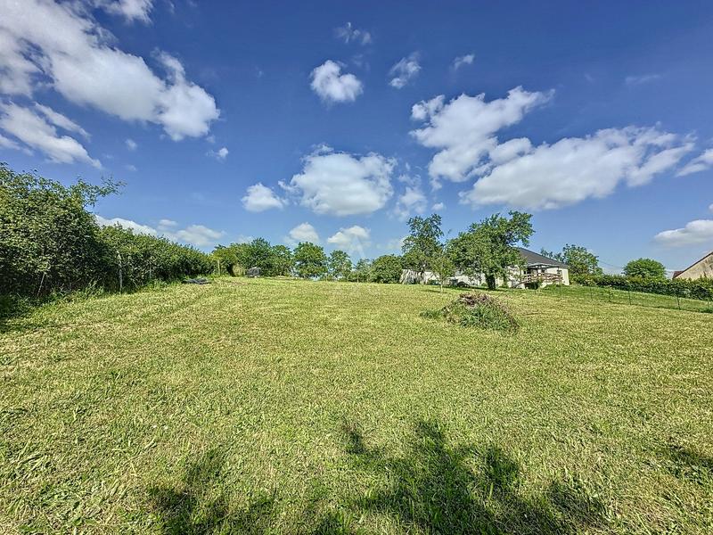 Terrain constructible - 1 586 m²