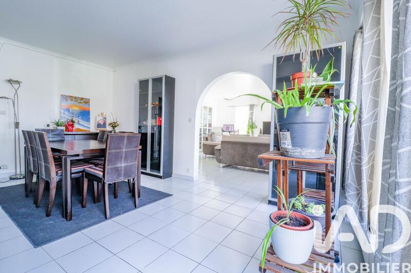 Appartement - 118 m² - 6 pièces