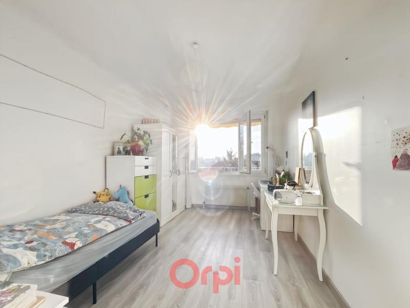 Appartement - 106 m² - 5 pièces