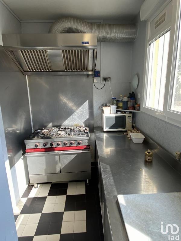 Local commercial - 141 m²