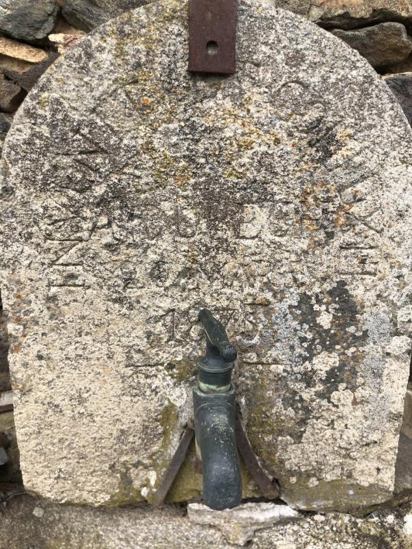 Maison ancienne - 300 m² - 2 pièces