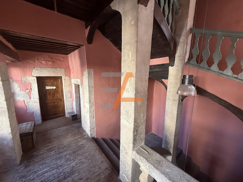 Duplex - 137 m² - 6 pièces