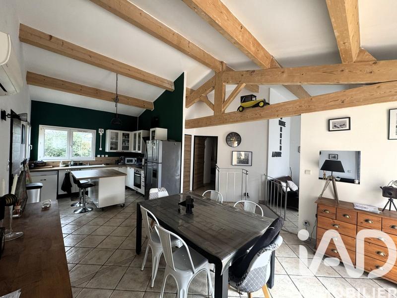 Maison - 94 m² - 4 pièces