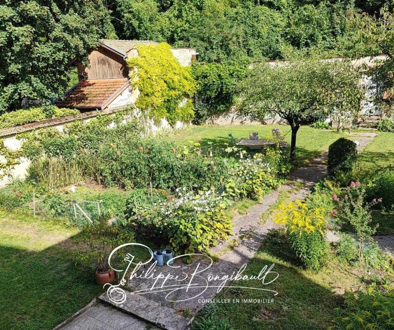 Maison de maîtres - 200 m² - 9 pièces