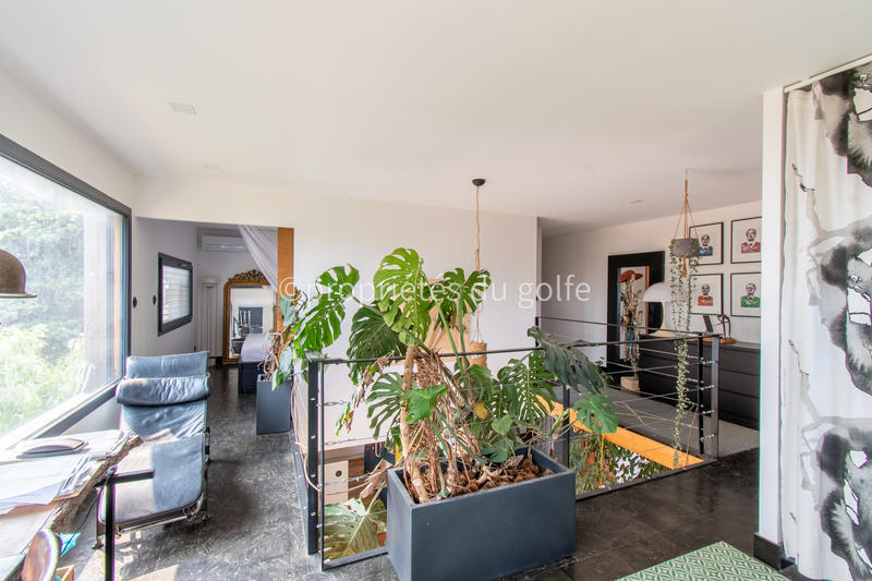 Maison - 169 m² - 6 pièces