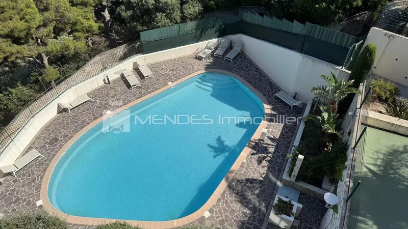 Appartement - 89 m² - 3 pièces