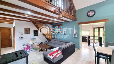 Maison - 96 m² - 4 pièces