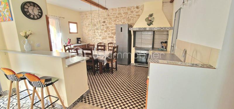 Demeure - 125 m² - 5 pièces