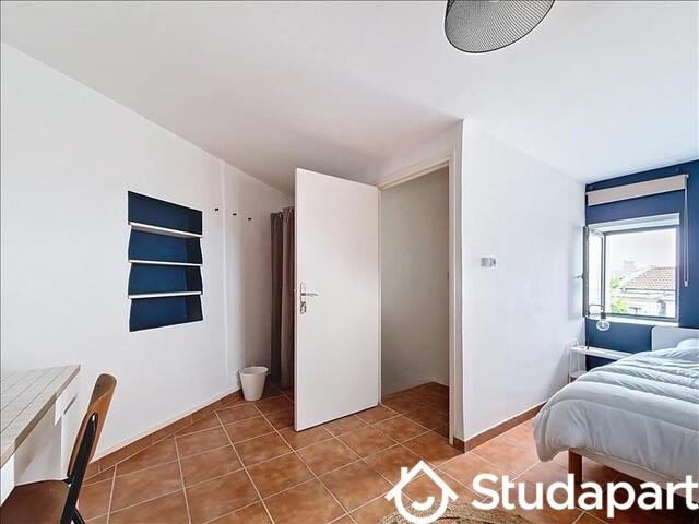 Chambre - 9 m² - 1 pièce