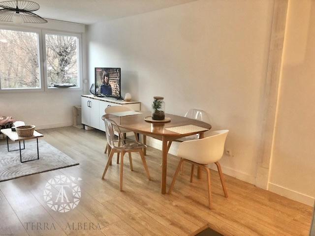 Appartement - 93 m² - 3 pièces