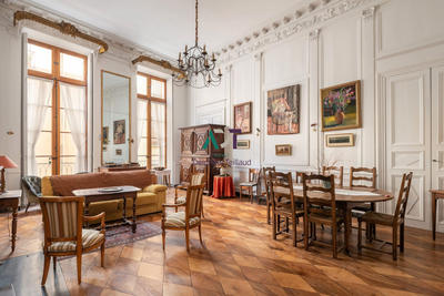 Appartement - 163 m² - 6 pièces