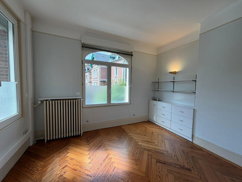 Local d'activité / Entrepôt - 193 m² - 2 pièces