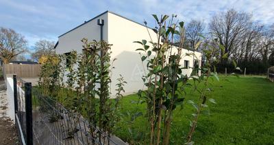 Maison contemporaine - 166 m² - 7 pièces