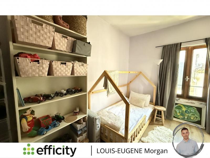 Immeuble - 220 m² - 11 pièces