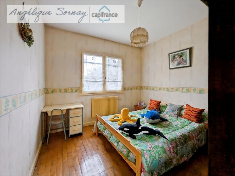 Maison - 207 m² - 7 pièces