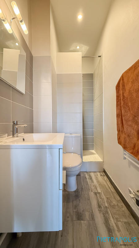 Appartement - 56 m² - 3 pièces