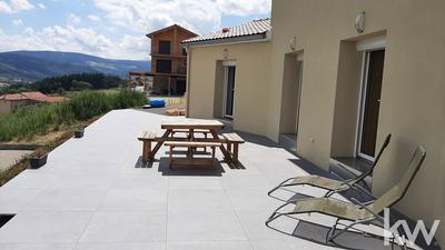 Maison - 136 m² - 5 pièces