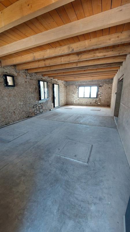 Maison - 600 m² - 10 pièces