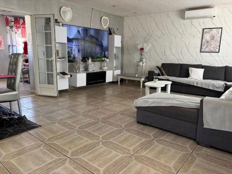 Maison - 103 m² - 5 pièces