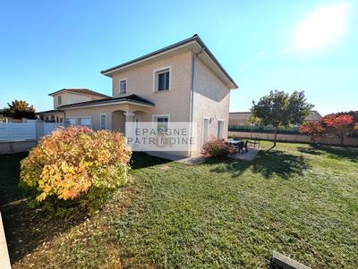 Maison - 111 m² - 5 pièces