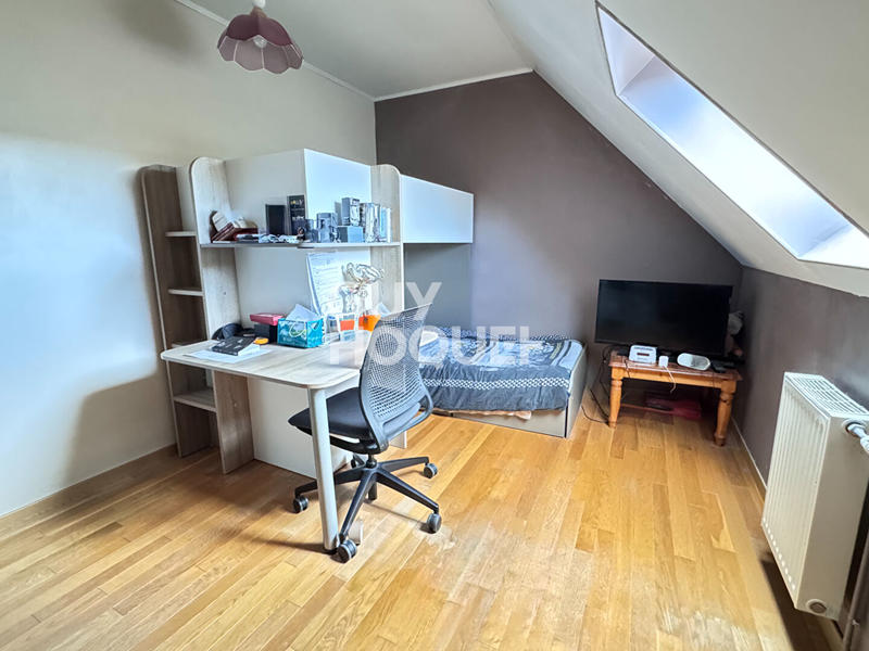 Maison - 95 m² - 5 pièces