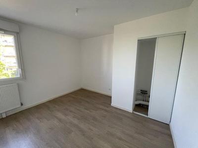 Duplex - 65 m² - 3 pièces