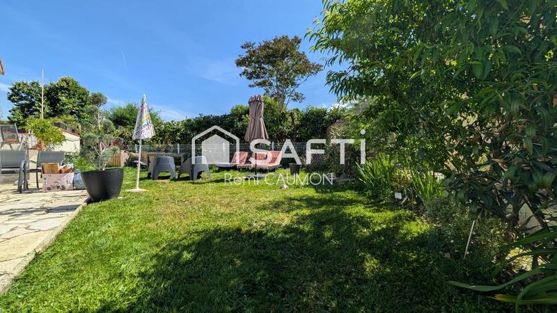 Maison - 214 m² - 7 pièces