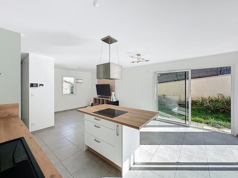 Maison - 100 m² - 5 pièces