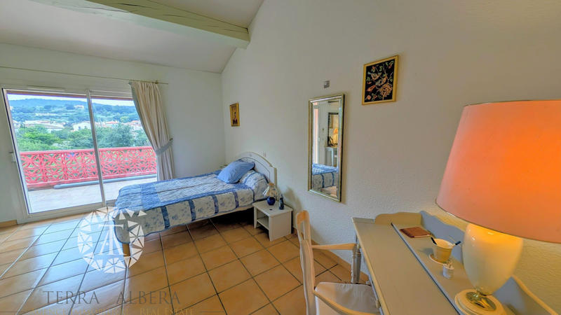 Maison - 197 m² - 5 pièces