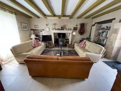 Maison - 163 m² - 7 pièces