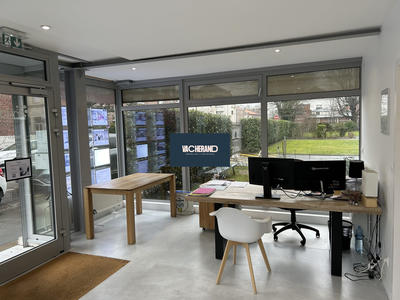 Local commercial - 131 m²