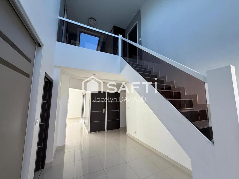 Maison - 159 m² - 5 pièces