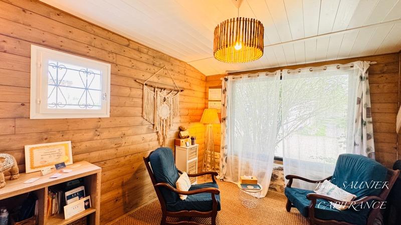 Maison traditionnelle - 317 m² - 9 pièces