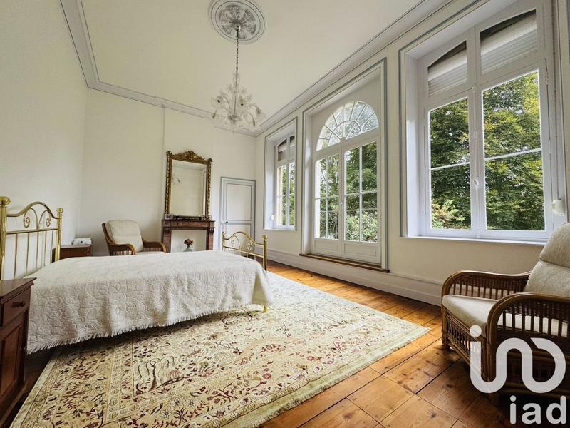 Château - 342 m² - 8 pièces