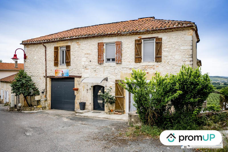 Maison - 202 m² - 5 pièces