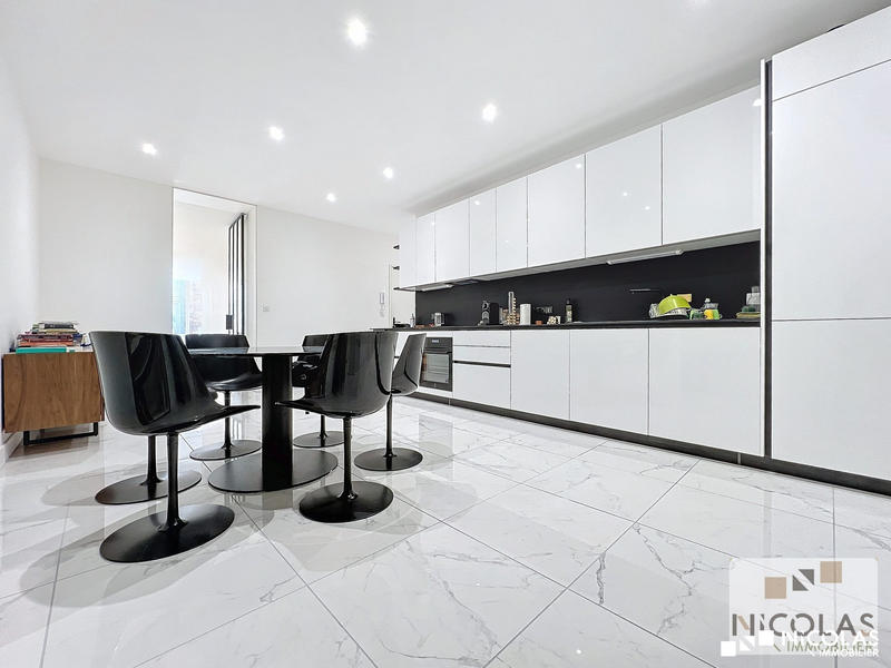 Appartement - 106 m² - 3 pièces