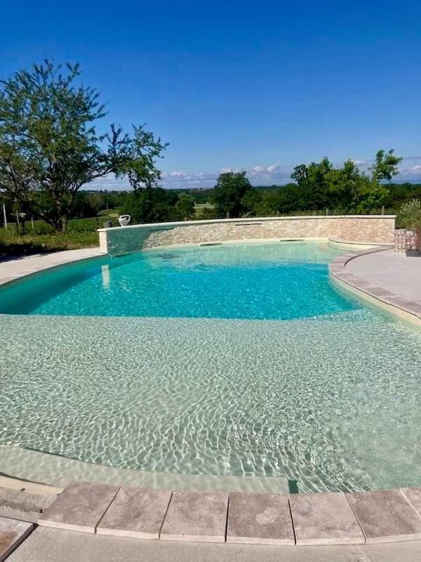 Maison - 290 m² - 9 pièces