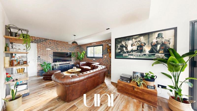 Maison - 137 m² - 5 pièces