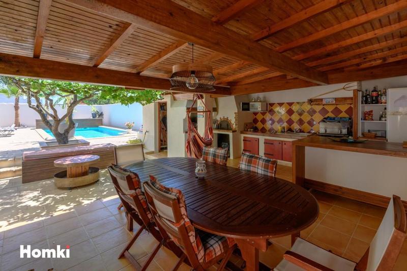 Maison - 140 m² - 5 pièces