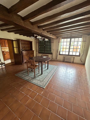 Maison - 230 m² - 10 pièces