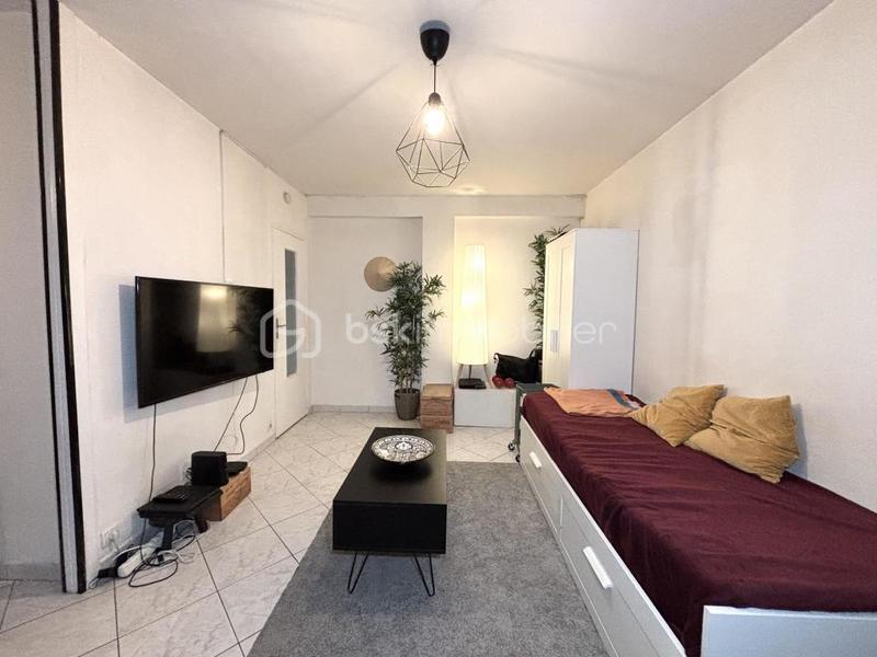 Studio - 27 m² - 1 pièce